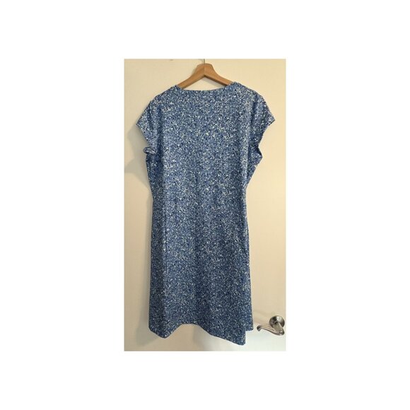 Casual Dress - Picture 2 of 4